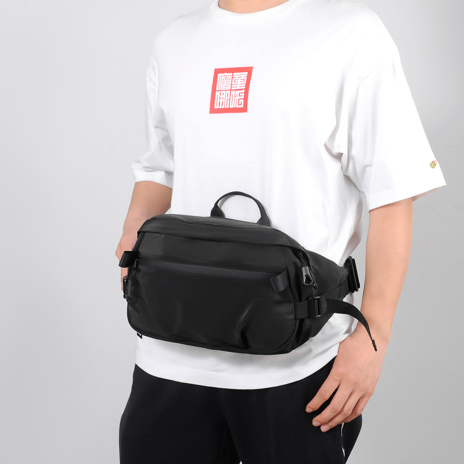 Велика нагрудна сумка-слінг/бананка Corze V65BL, чорна